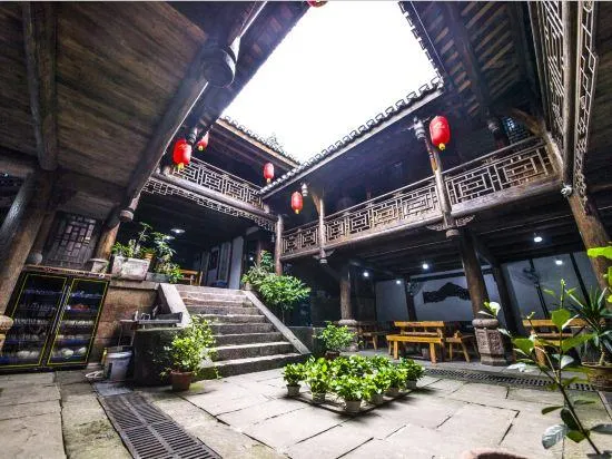 Hejiang Yaoba Inn - Image 1