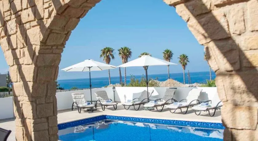 Villa Cynthiana 4- 300m from the sea 3 bedrooms 3 bathrooms - Image 1