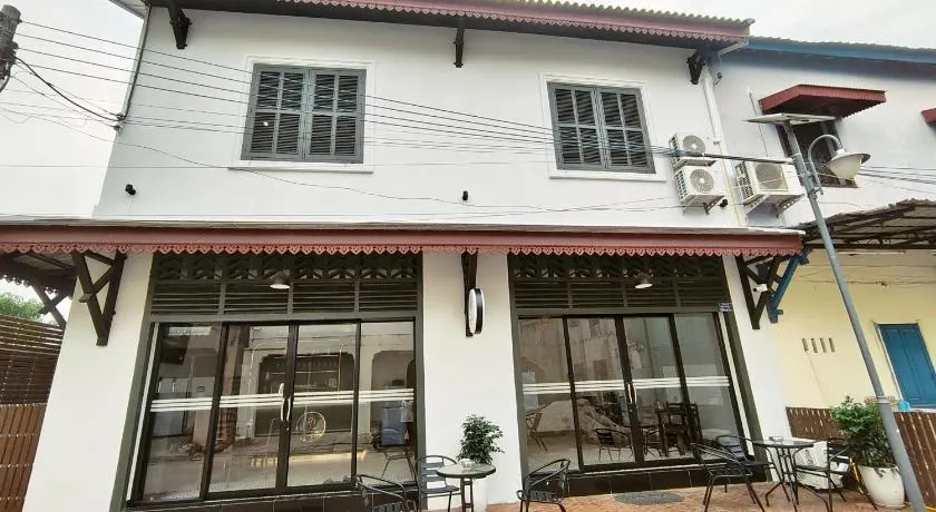 Nam Phou Hostel - Image 1