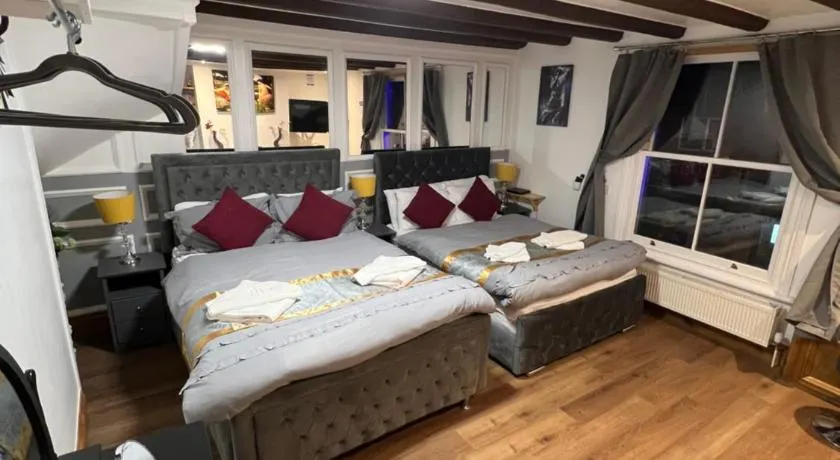 HELIN’s Cottage - Image 1