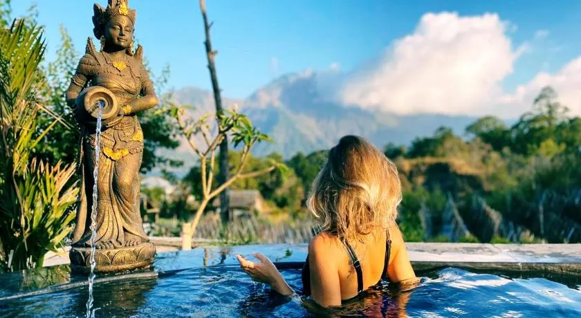 Batur Pyramid Guesthouse - Image 1
