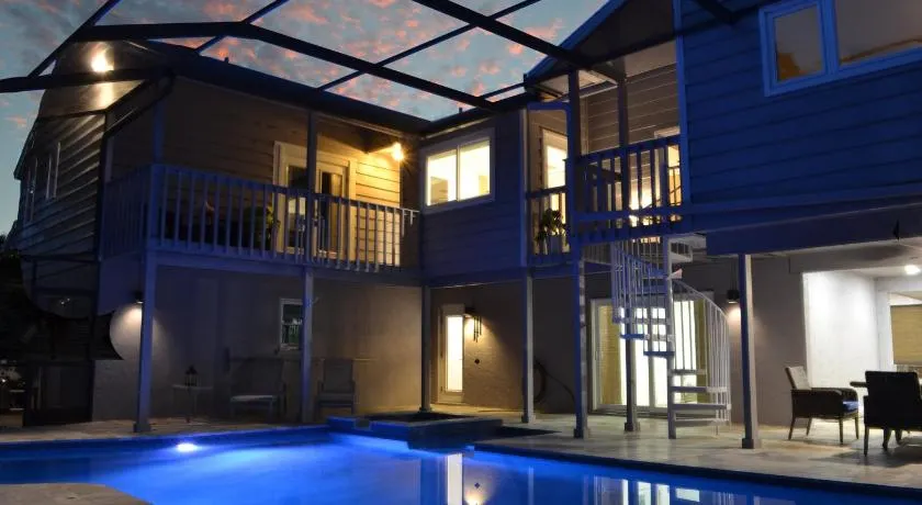 Shell Beach - The Treehouse 210 - Image 1