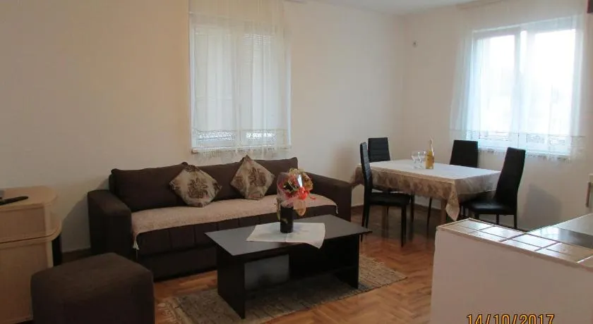 Debora Apartment - Image 1