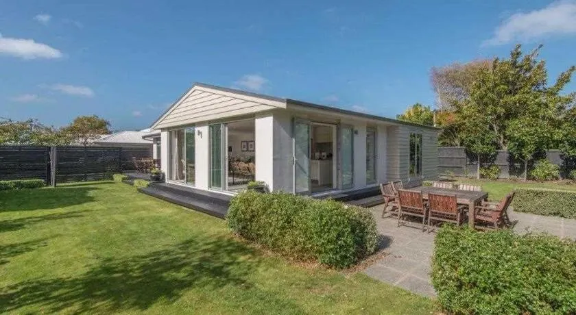 Bed & Breakfast in the Heart of Fendalton - Image 1