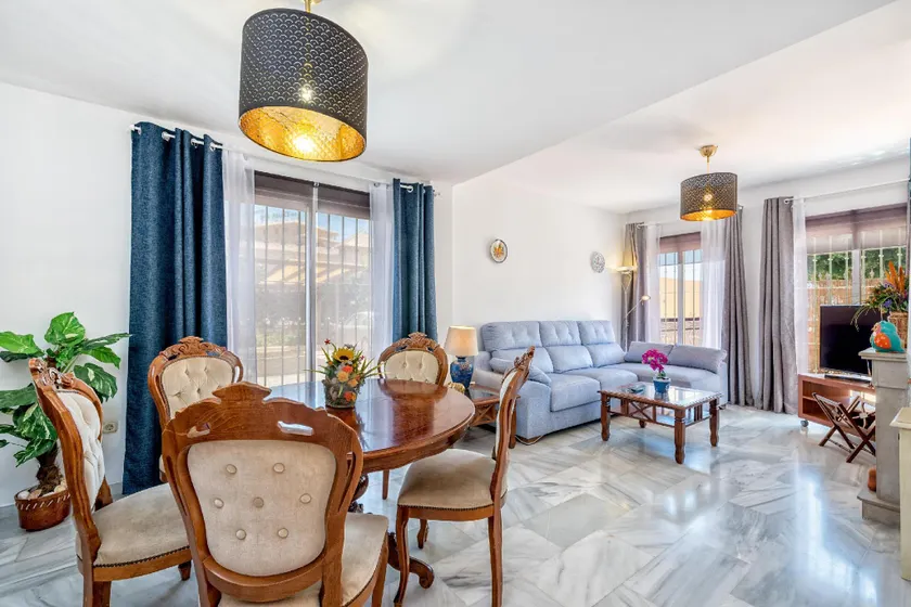 Beatriz - Amazing House in 1 min Walk to the Beach, Sea Views, WiFi - Image 1