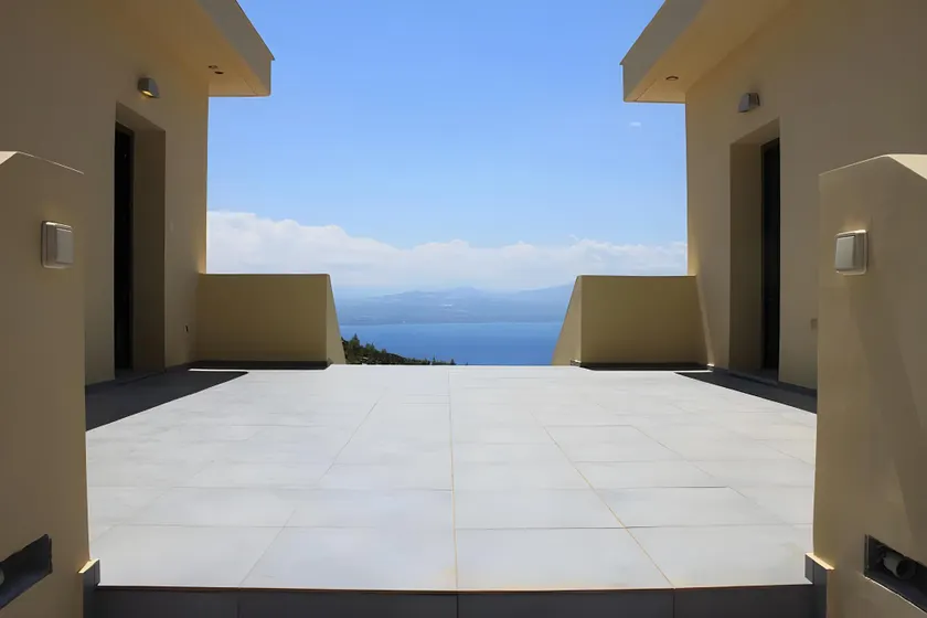 White Sand Loutraki Villa - Sea View - Image 1