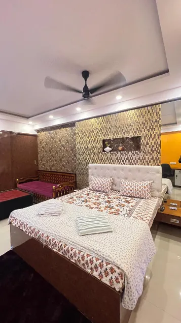Experience ultimate luxury at Intelligent Studio - Image 1