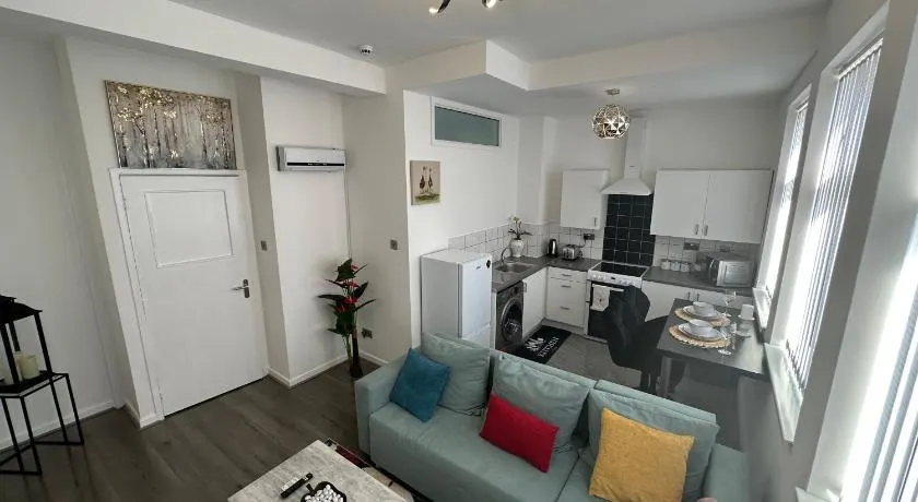 2 bedroom flat close to Manchester City, Manchester City stadium and Coop Arena - Image 1