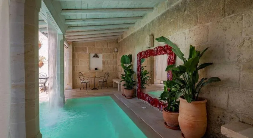 Empireo Riad - Image 1