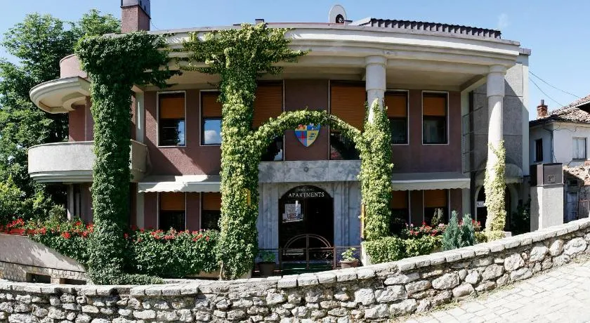 Villa Forum - Image 1