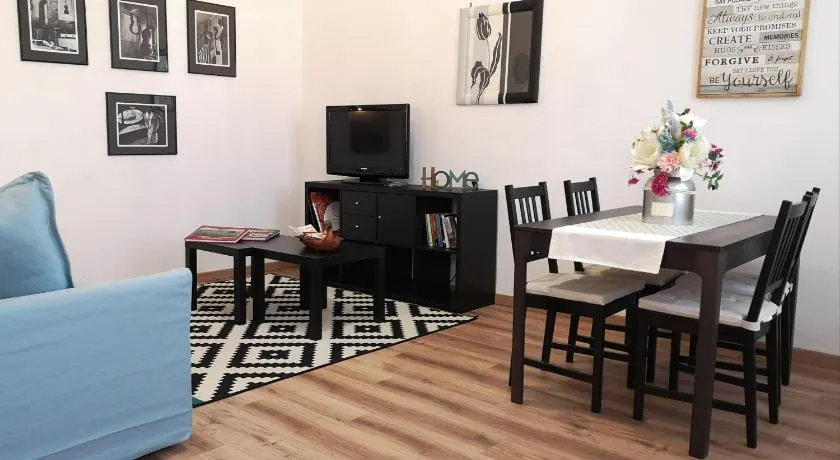 AT HOME IN CREMONA - Image 1