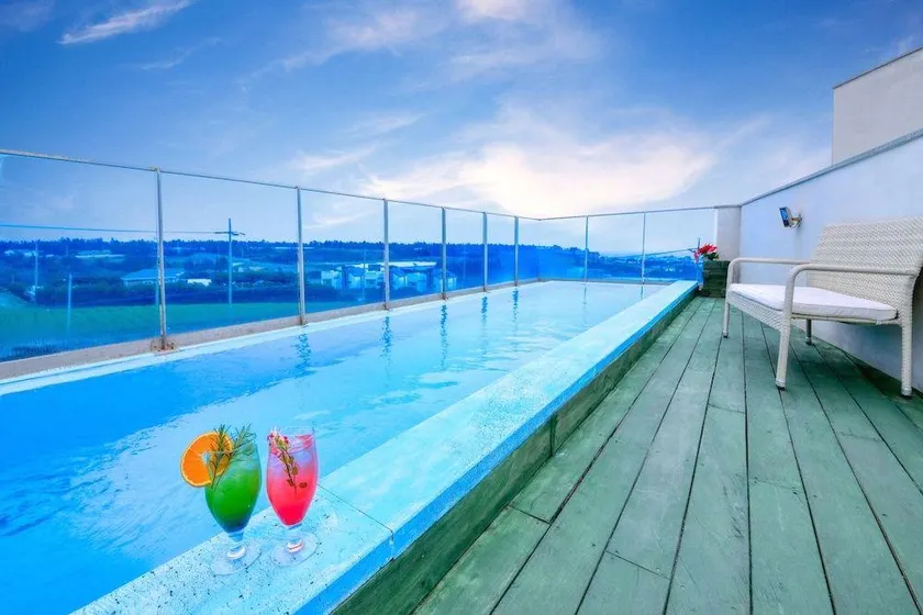 Seogwipo Dawa Pool Villa Pension - Image 1