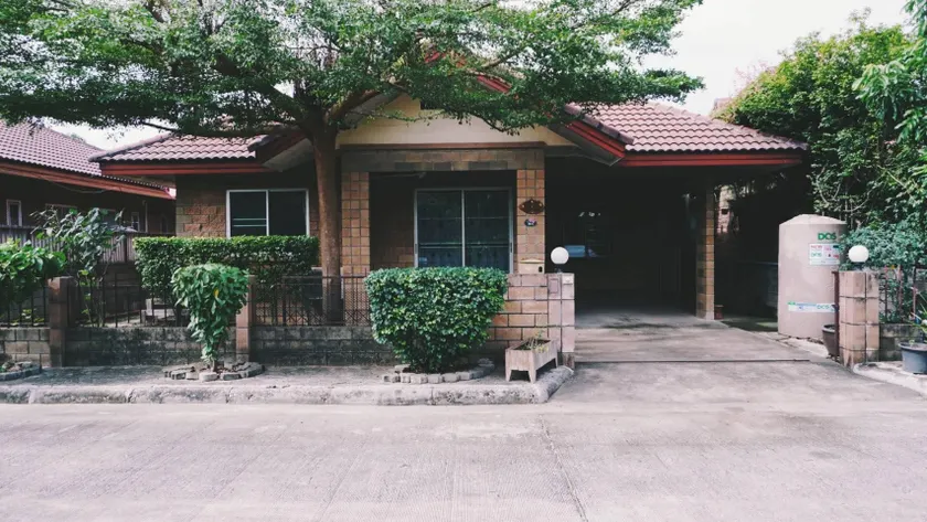 Cynthia House - Image 1