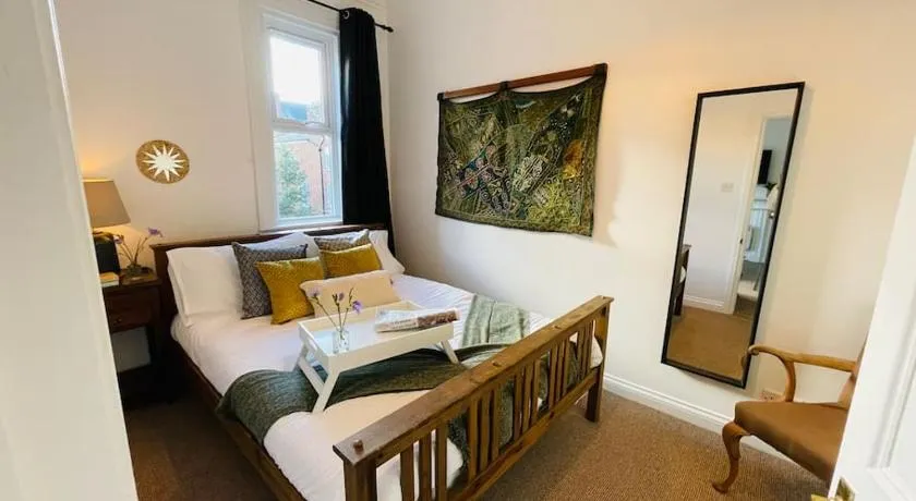 Nomi Homes*Exeter*City*Centre*Uni*Chiefs*Beaches - Image 1