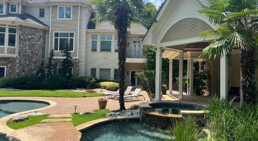 Maison de luxe dans un quartier luxueux à Cary / Raleigh - Image 1