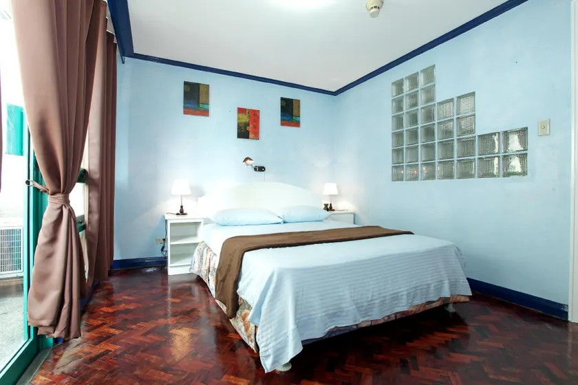 Robinsons Place 1 Bedroom Apartment - Image 1