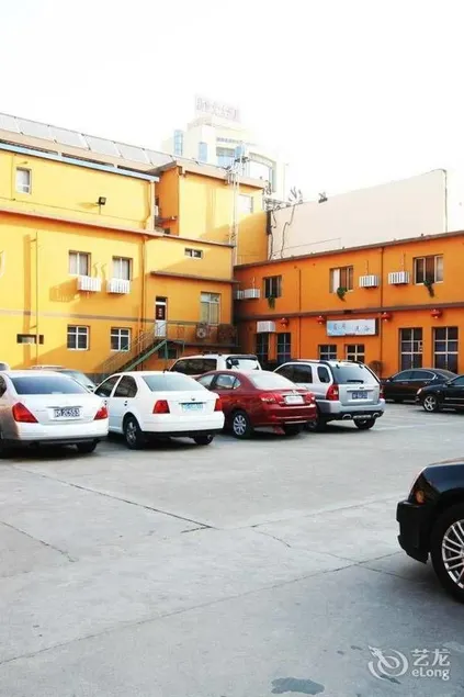 Donglai Hotel - Image 1