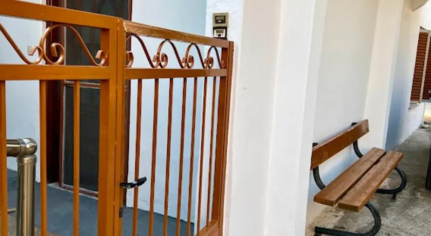 Yiayias House - Image 1