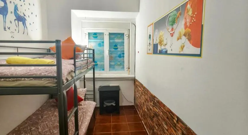 Perfect Room Near Airport 1 - Image 1