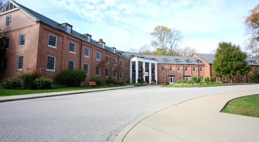 Canyon Inn - Image 1