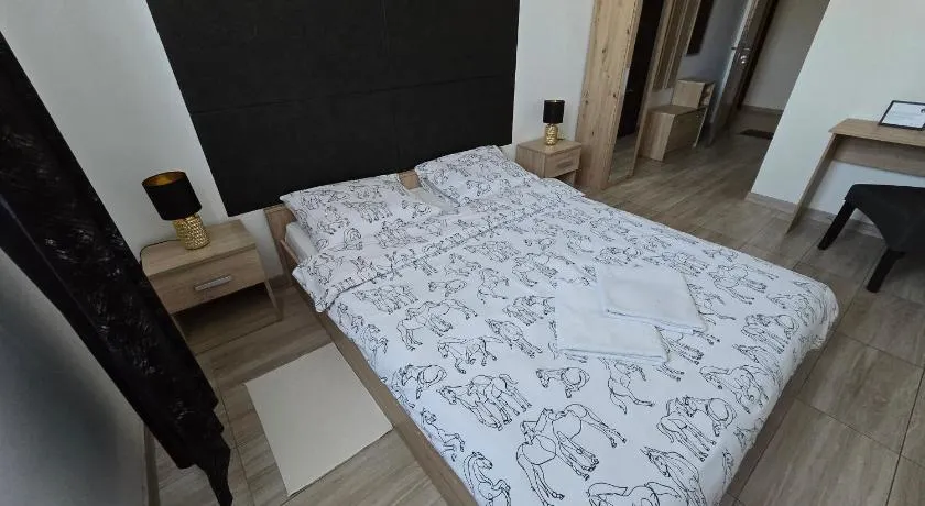 "Pod Basztą" Restauracja i Noclegi - Image 1