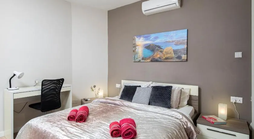 Luxury Msida Circle Suites - Image 1