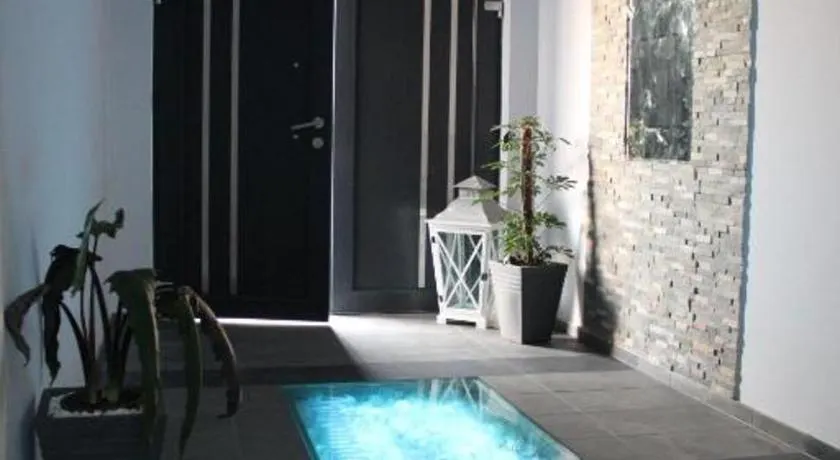 Andromachi Apartments - Image 1