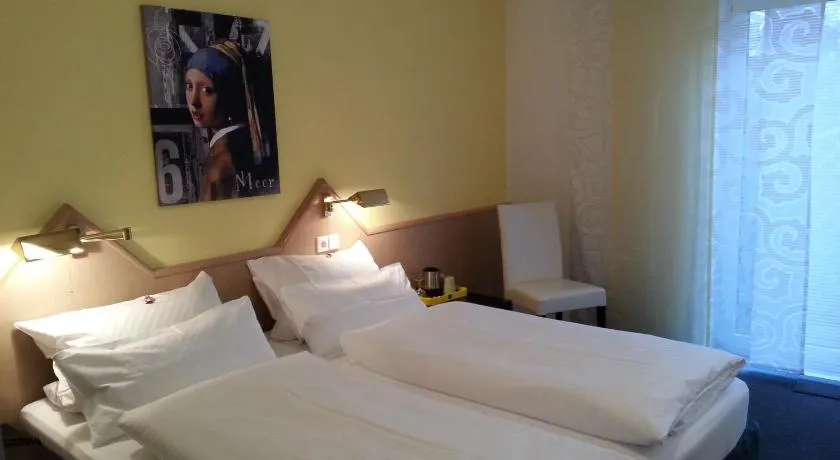 Hotel Garni Sand - Image 1