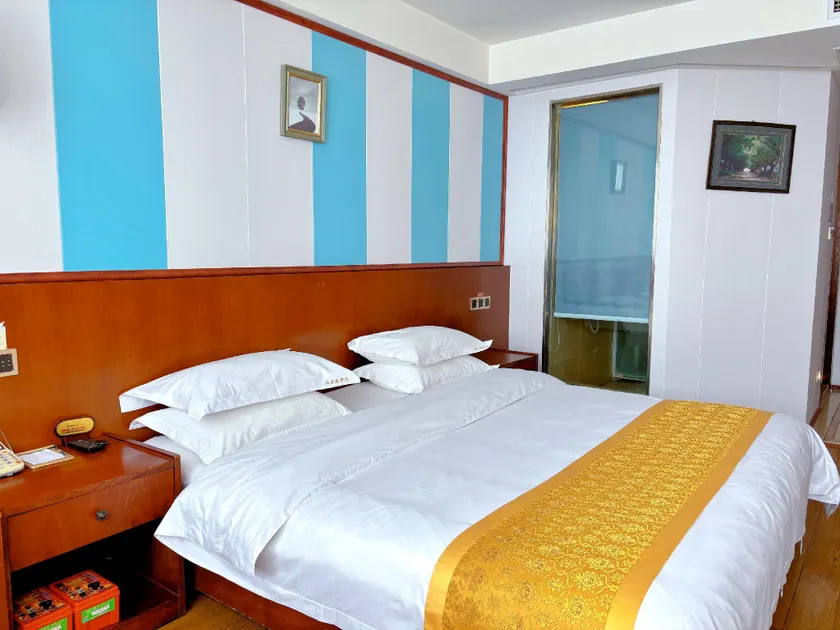 Jingao Hotel - Image 1
