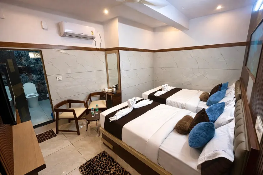 The Ocean Inn Luxury Stay - Image 1