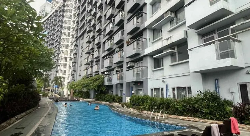 Staycation in manhattan heights tower B beside alimall cubao 3 pax - Image 1