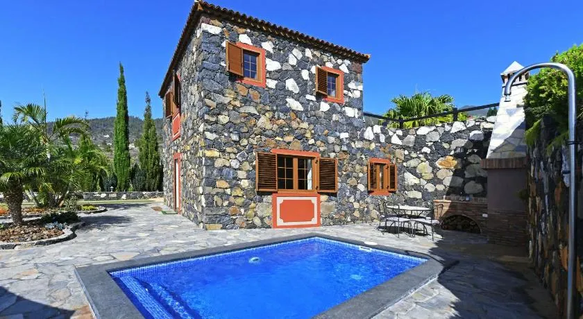 Casa Chica - Image 1