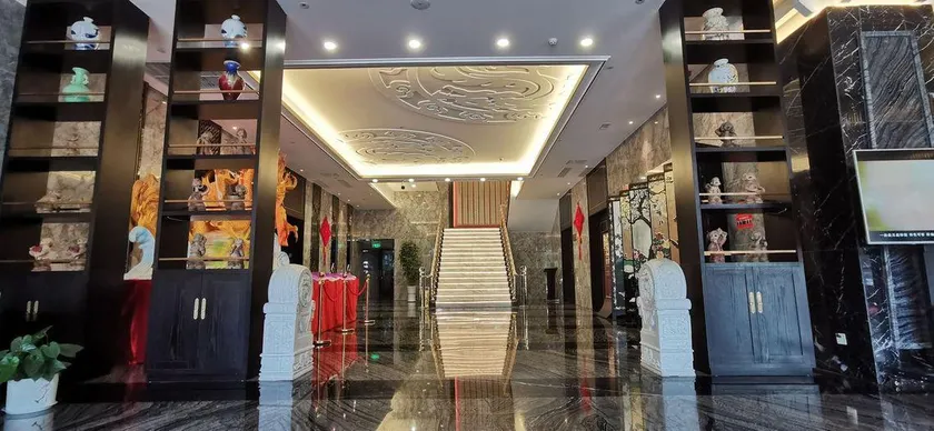 Xilong Building - Image 1