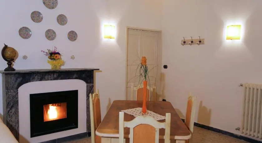 Casa Francesca Torre Saracena - Image 1