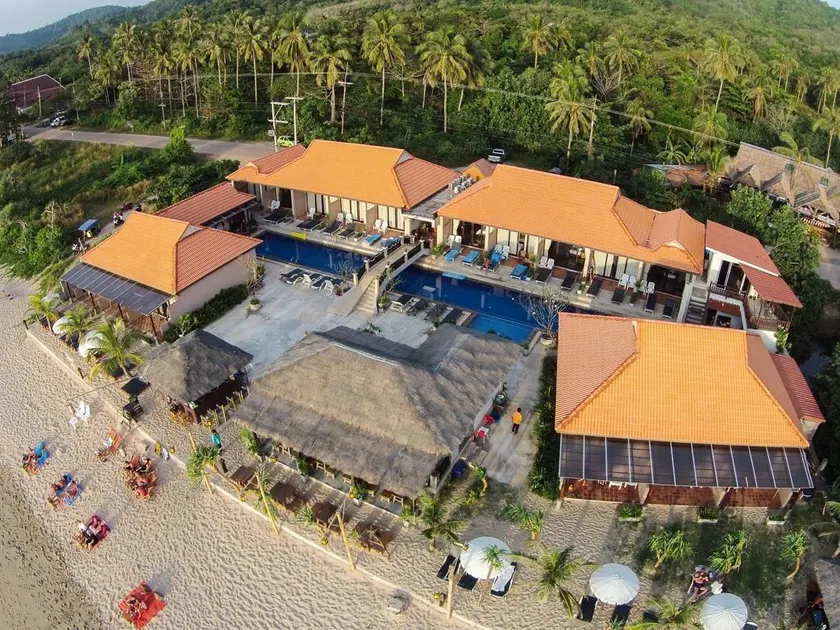 Peace Paradise Beach - Image 1