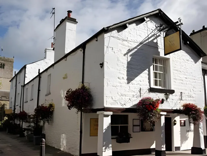 Sun Inn - Image 1