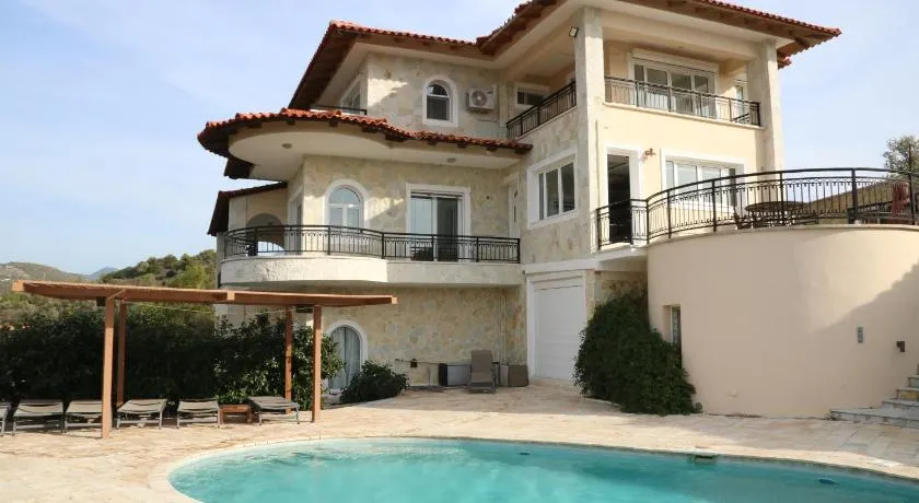 Villa Limni - Image 1