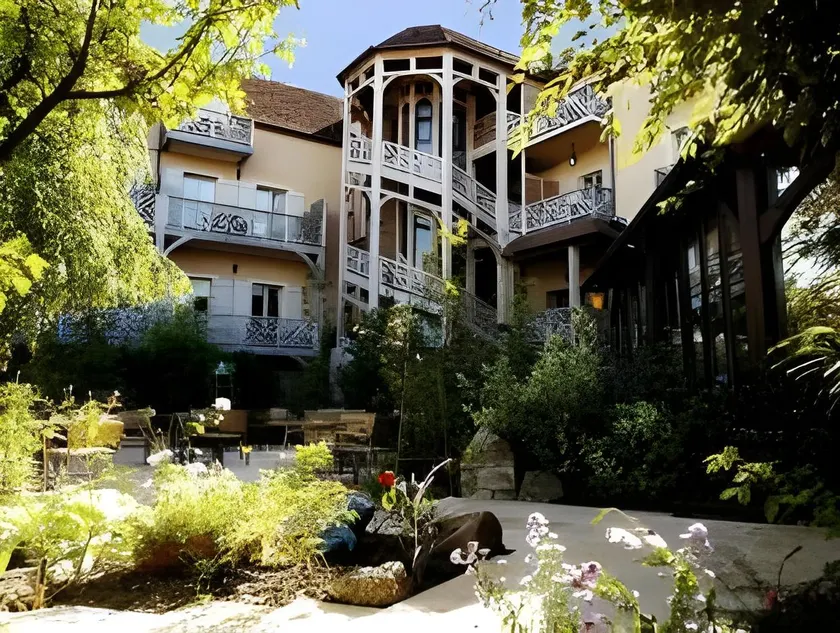 Relais Bernard Loiseau - Image 1