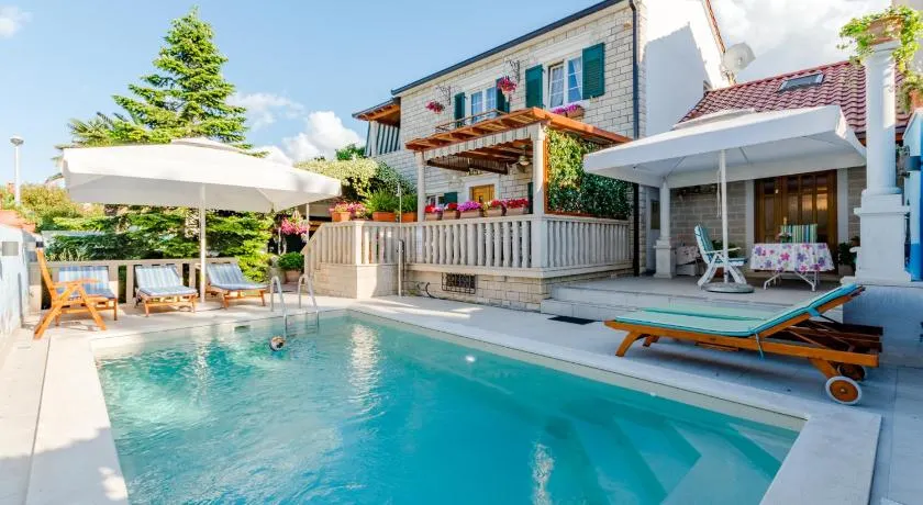 Apartments Villa Camellia - Adults Only - Image 1