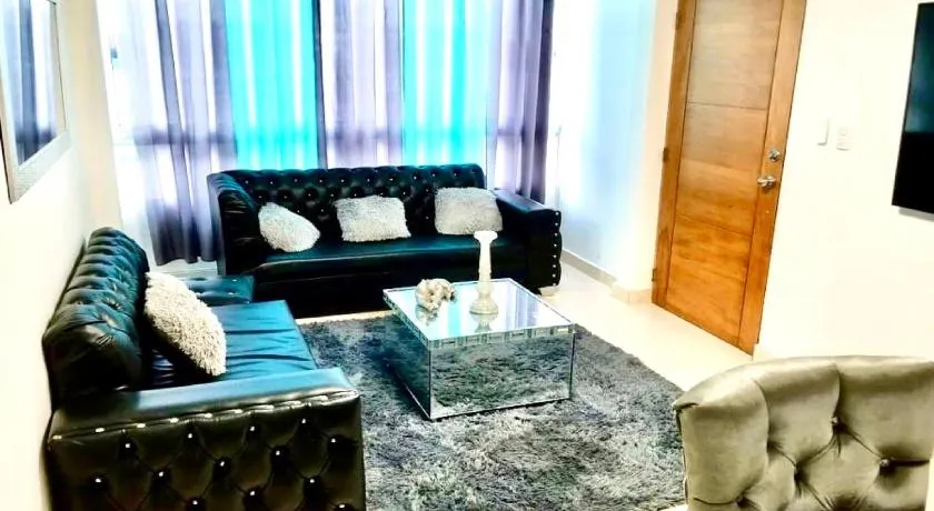 Acogedor apartment , seguridad las 24 horas , Cibao International Airport 8 minutos, Centro de Santiago 10 Minutos , Tamboril la capital mundial del cigarro 10 minutos - Image 1