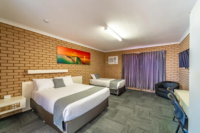Carnarvon Motel - Image 1