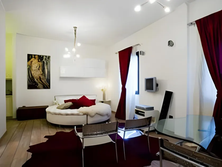 Petite Suite - Image 1