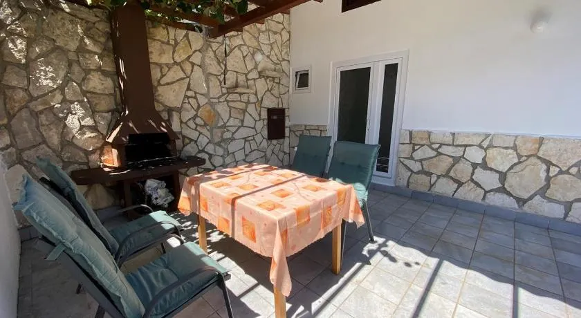 Apartment Mandica - Image 1