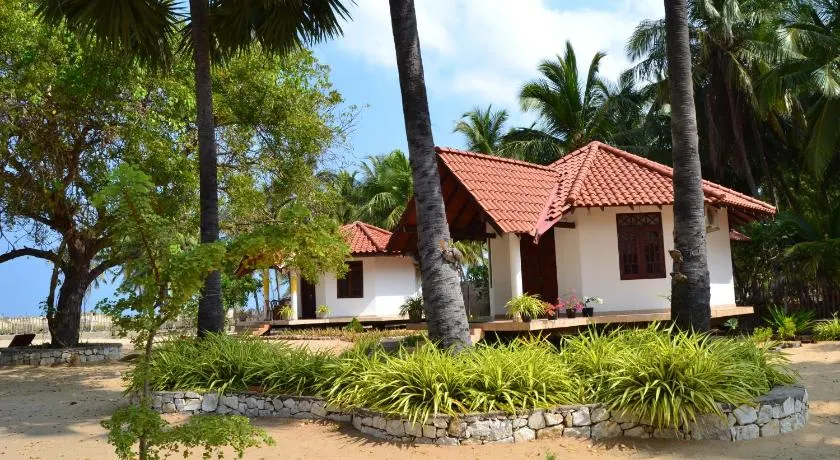Nirukthie Beach Resort & Restaurant - Image 1