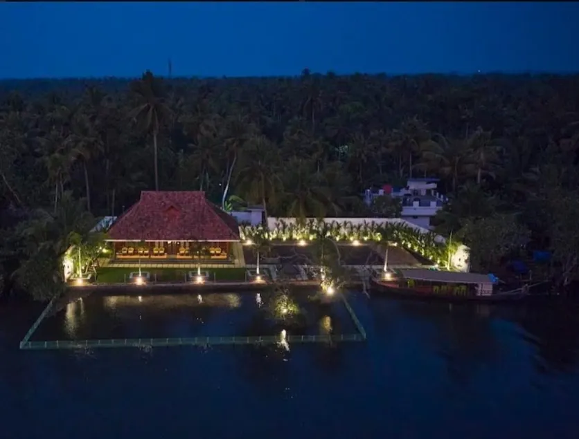 Pullockarans Lake House - Image 1