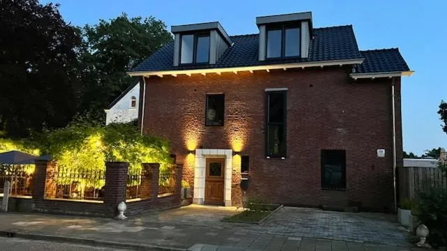 BB aan de kapel - Image 1