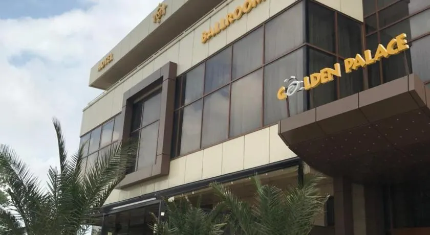 Hotel Golden Palace - Image 1