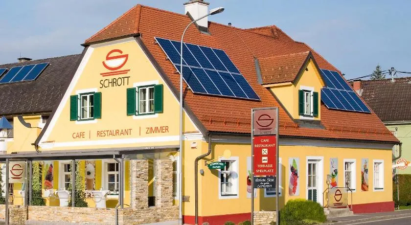 Restaurant Hotel Schrott - Image 1