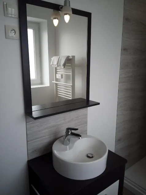 R & C - Room & Calm - Image 1