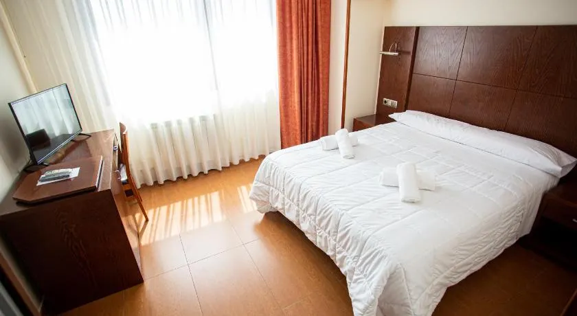 Hotel Villa De Cárcar - Image 1